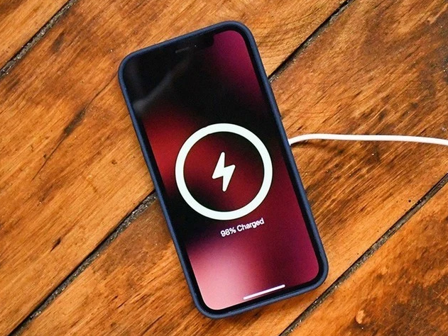 天坛街道苹果手机维修分享iPhone 12可以随便充电吗 